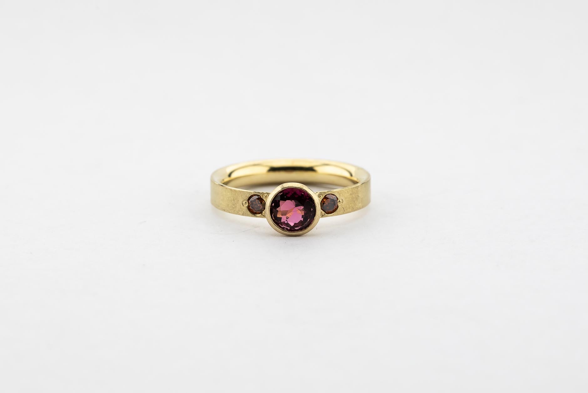 Ring, Turmalin, Brillanten, 750/000 Gold